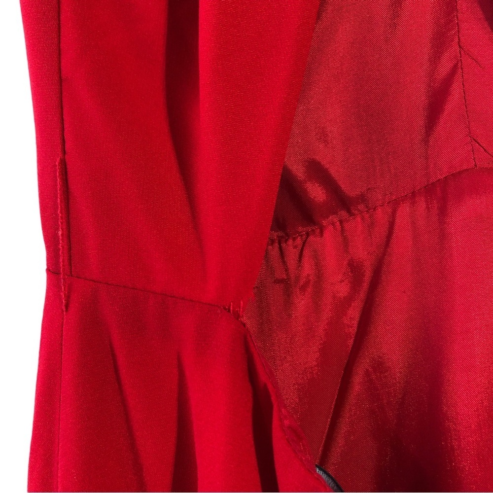 Jill Stuart V-Neck Red Halter Gown with Keyhole Back Size 2 - Picture 5 of 8